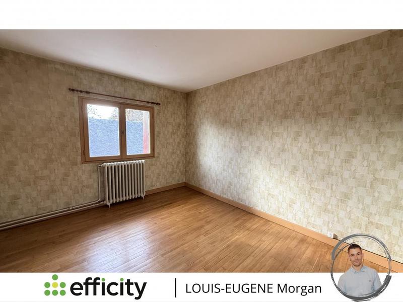 Maison - 151 m² - 8 pièces