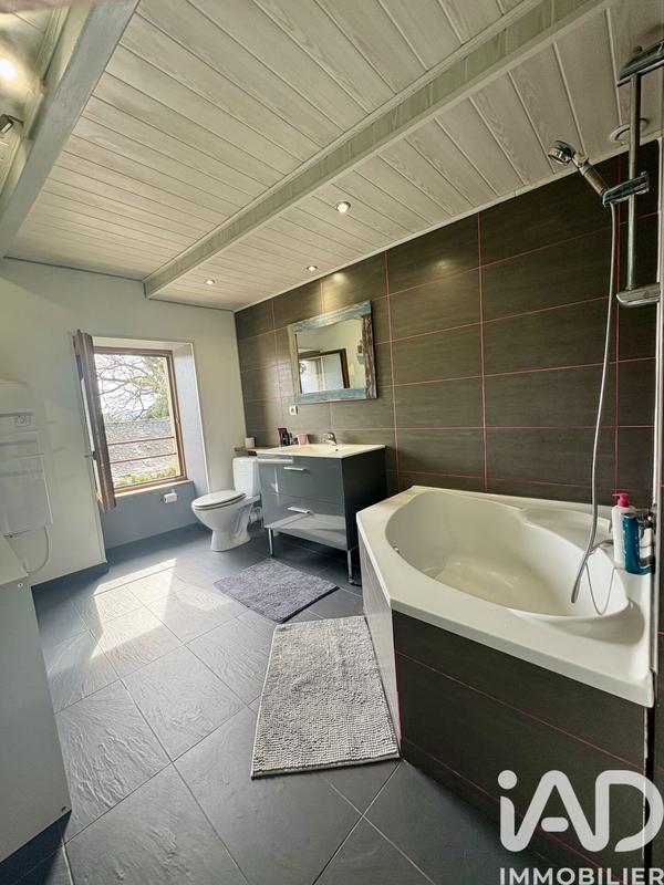 Maison - 144 m² - 5 pièces