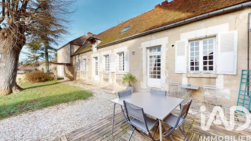 Maison - 185 m² - 8 pièces