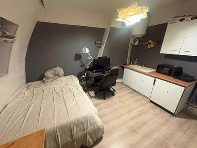 Studio - 15 m² - 1 pièce