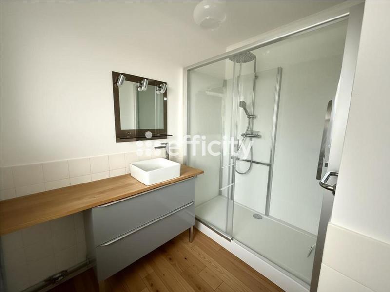 Maison - 164 m² - 8 pièces