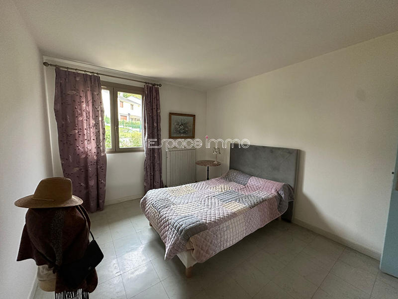 Maison - 99 m² - 6 pièces