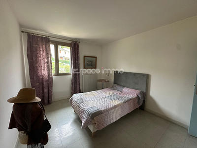 Maison - 99 m² - 6 pièces