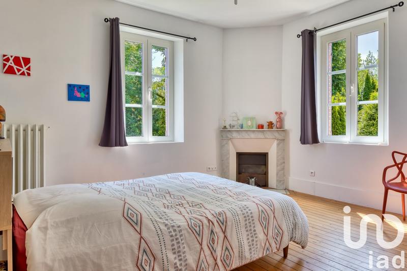 Maison - 285 m² - 13 pièces