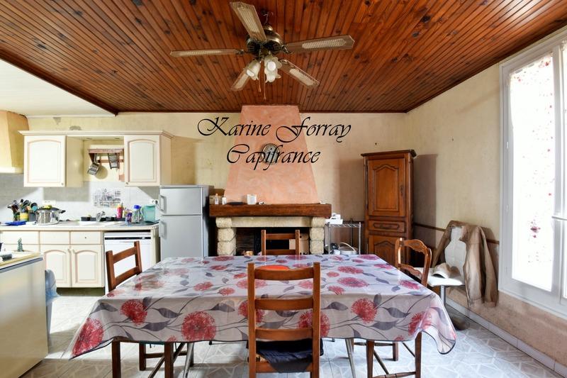 Maison traditionnelle - 277 m² - 12 pièces