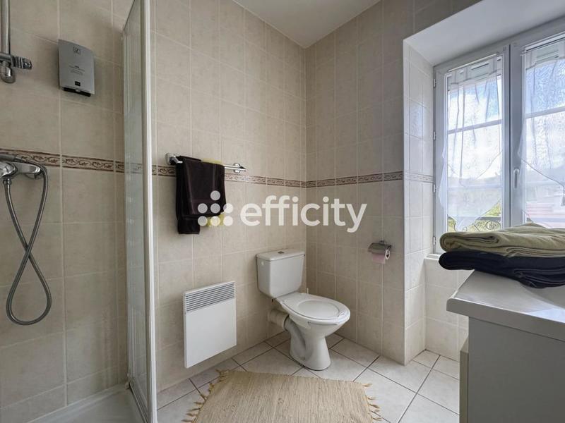 Maison - 355 m² - 13 pièces