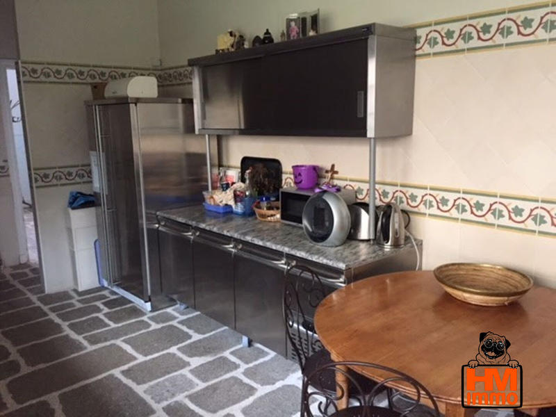 Demeure - 850 m² - 23 pièces