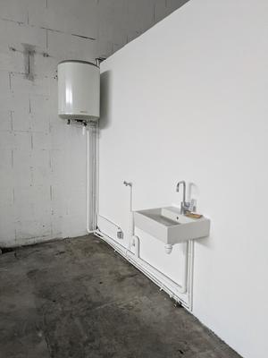 Bureau - 200 m² - 2 pièces