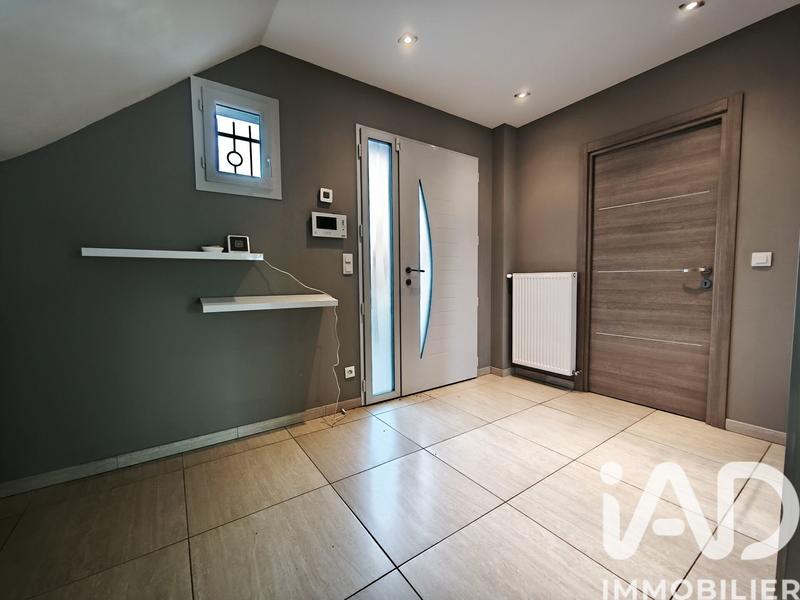 Maison - 223 m² - 7 pièces