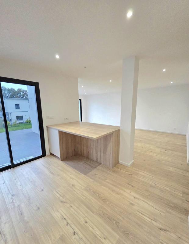 Maison contemporaine - 135 m² - 6 pièces