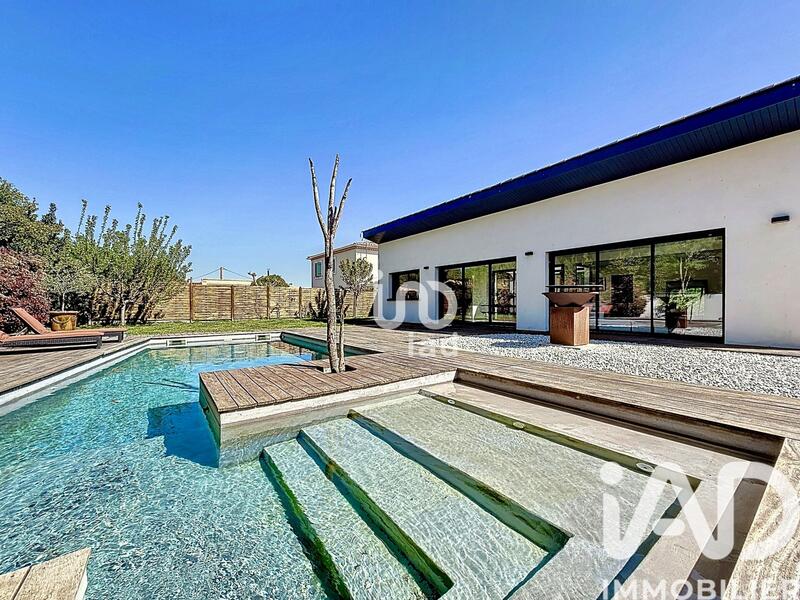 Maison de maîtres - 236 m² - 8 pièces