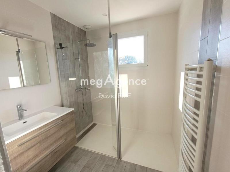 Maison traditionnelle - 102 m² - 5 pièces