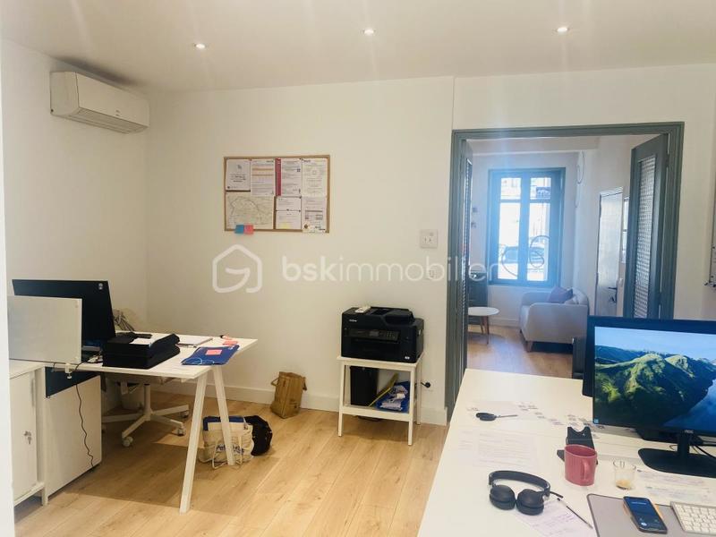 Bureau - 37 m² - 2 pièces