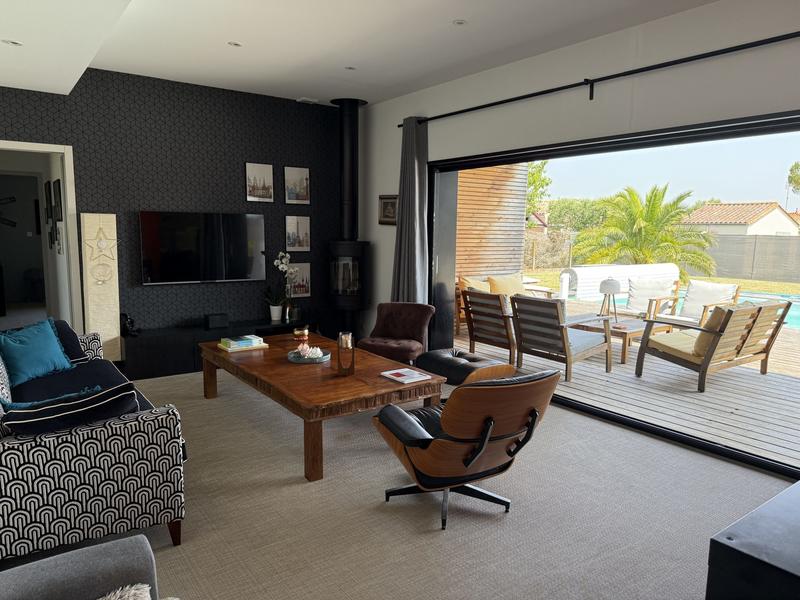 Maison - 200 m² - 8 pièces