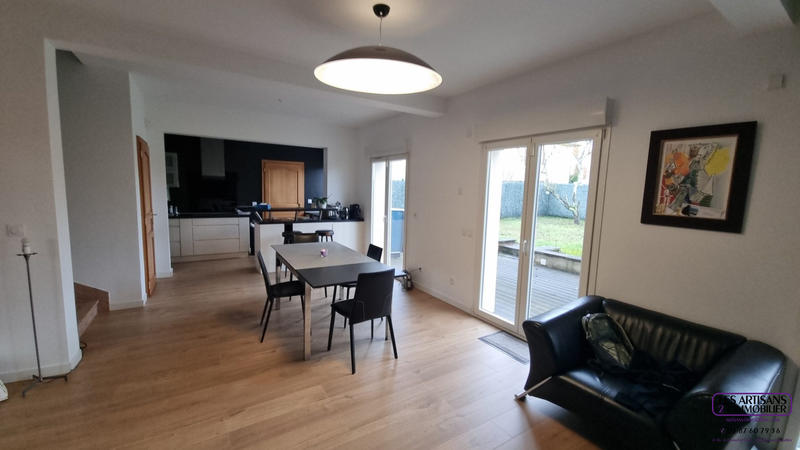 Maison - 185 m² - 7 pièces