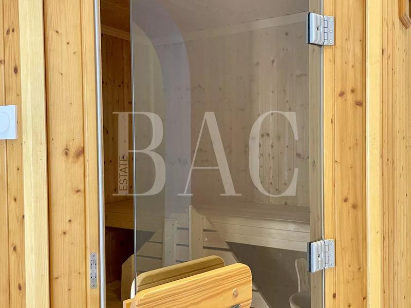 Villa - 545 m² - 12 pièces