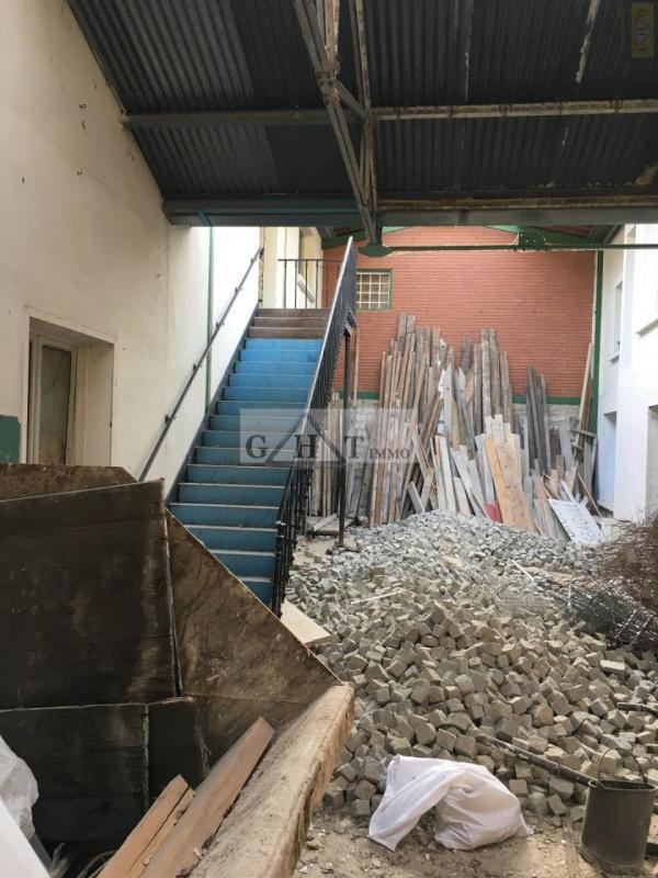 Entrepôt - 1 009 m²