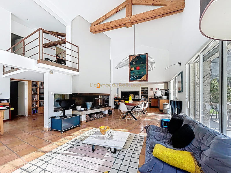 Villa - 194 m² - 6 pièces