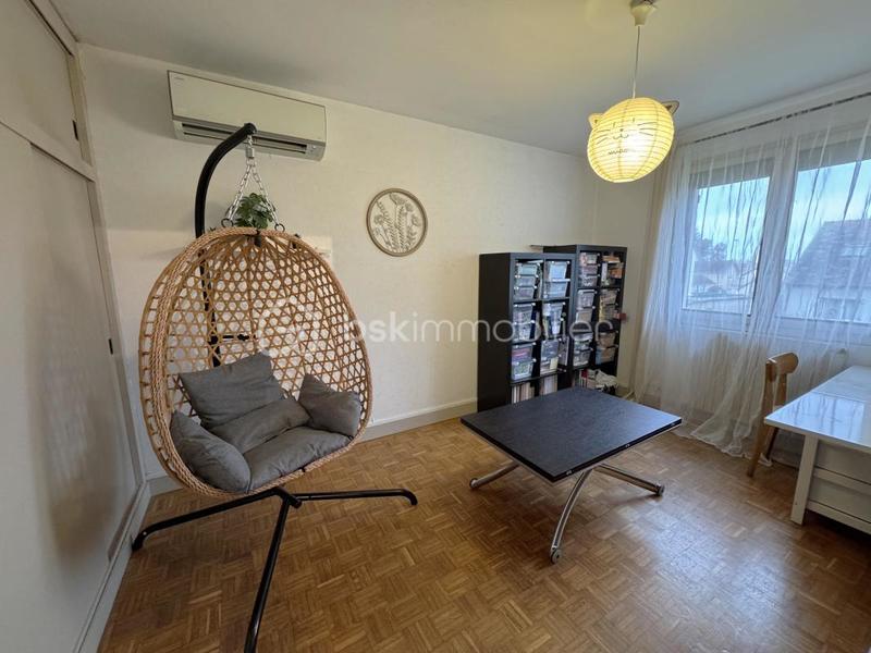 Maison traditionnelle - 169 m² - 7 pièces