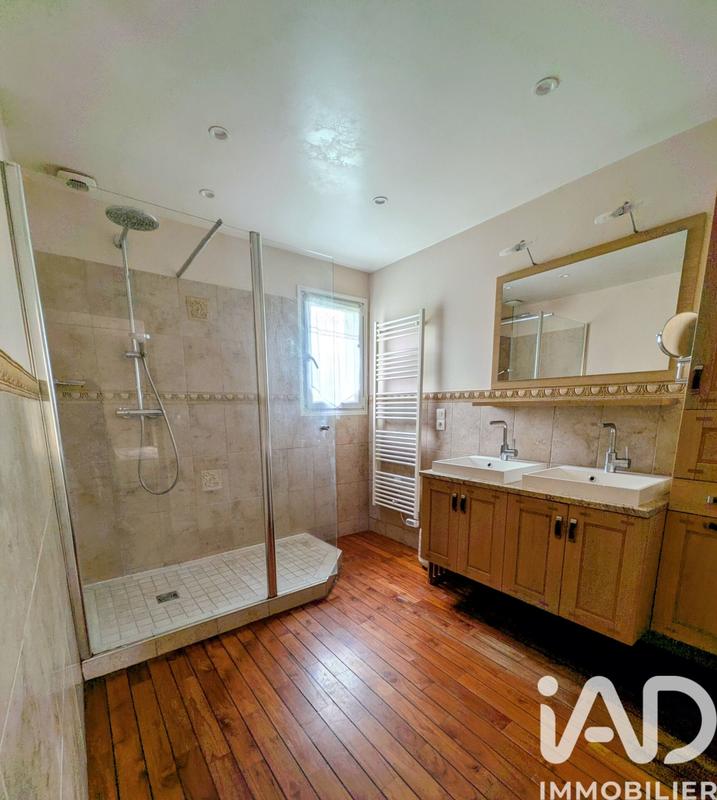 Maison - 197 m² - 5 pièces