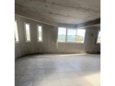 Local commercial - 78 m² - 1 pièce