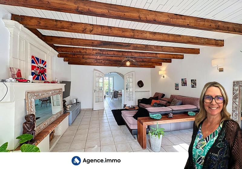 Maison - 234 m² - 8 pièces