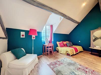 Maison - 285 m² - 8 pièces