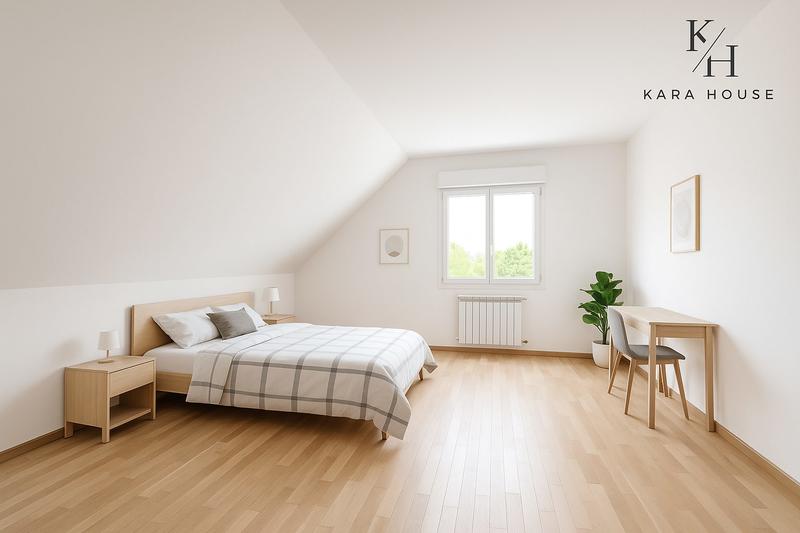 Maison - 222 m² - 8 pièces