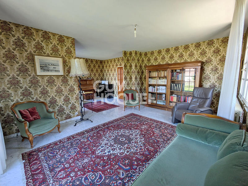 Maison - 180 m² - 6 pièces