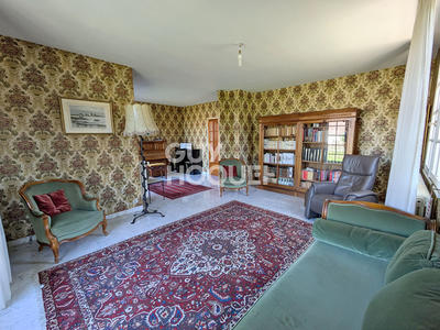 Maison - 180 m² - 6 pièces