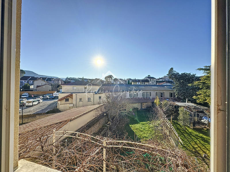 Appartement - 74 m² - 3 pièces