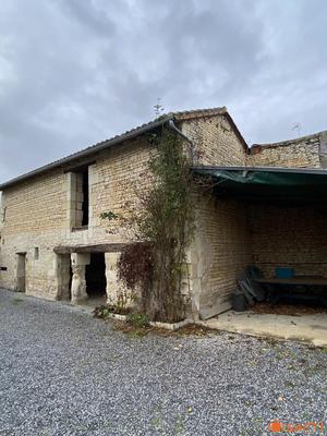 Maison - 200 m² - 12 pièces