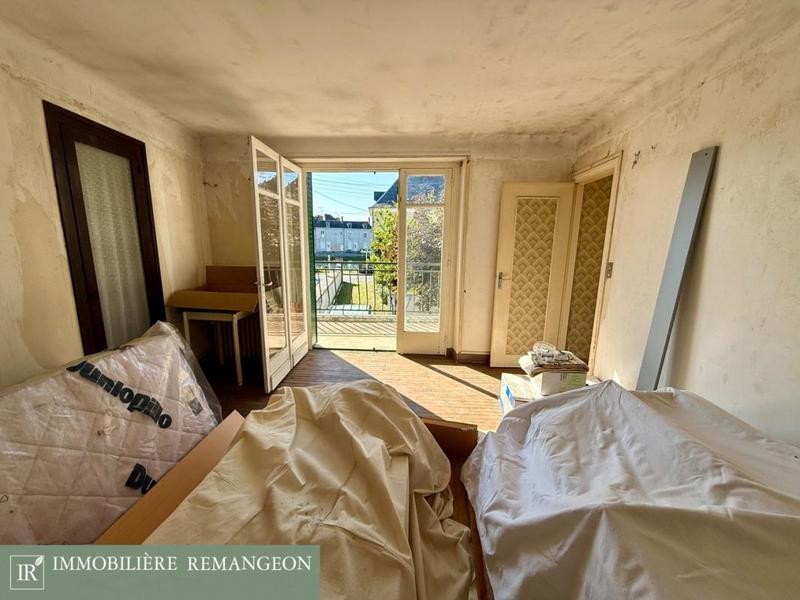 Immeuble - 185 m² - 9 pièces