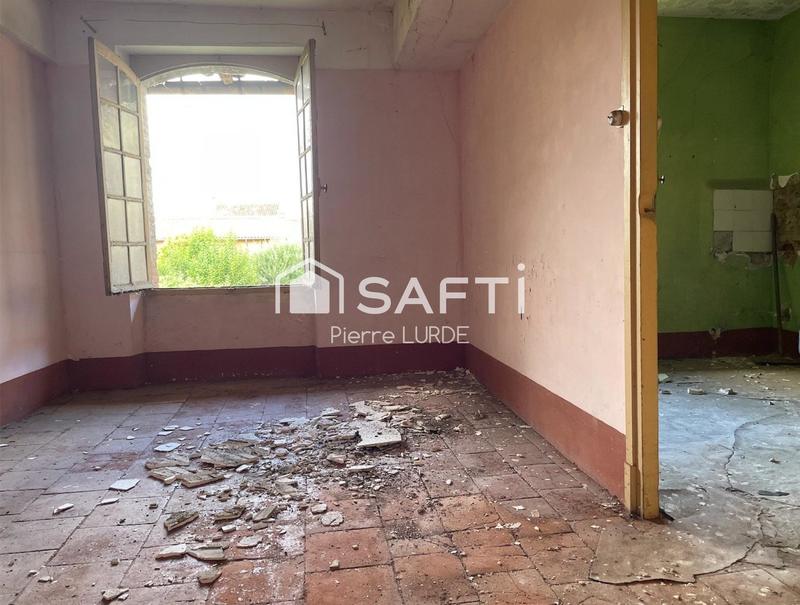 Maison - 225 m² - 8 pièces