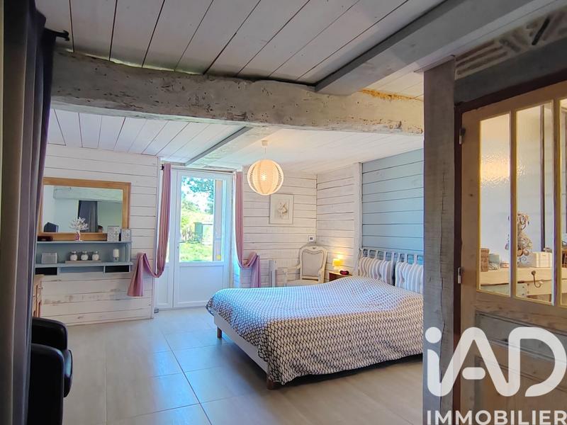 Maison - 196 m² - 5 pièces