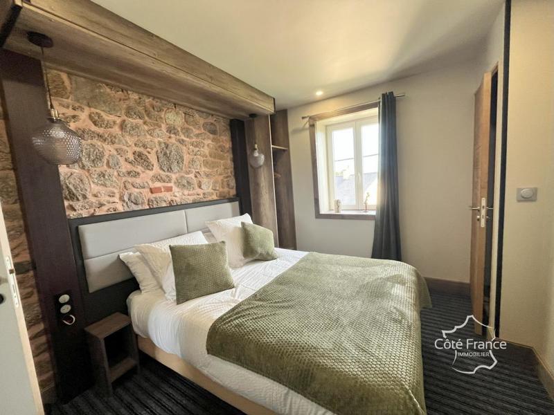 Maison chambre d'hôtes - 426 m² - 13 pièces