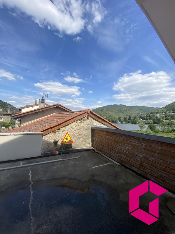 Maison - 95 m² - 3 pièces