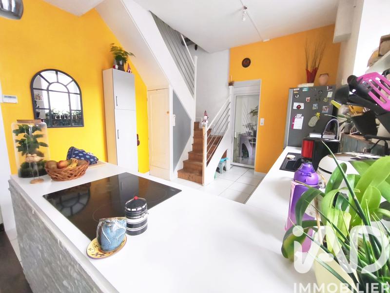 Maison - 93 m² - 4 pièces