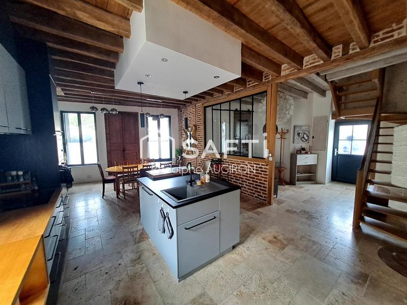 Maison - 210 m² - 7 pièces