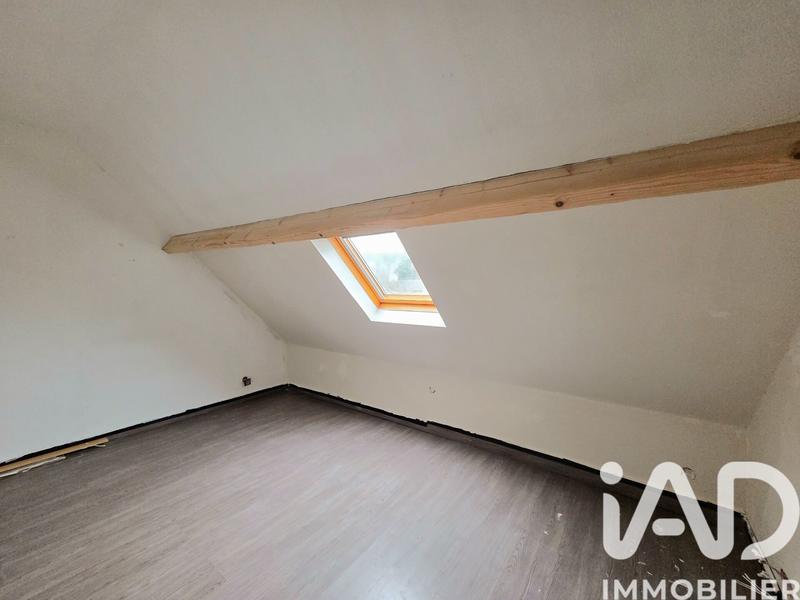 Maison - 93 m² - 5 pièces
