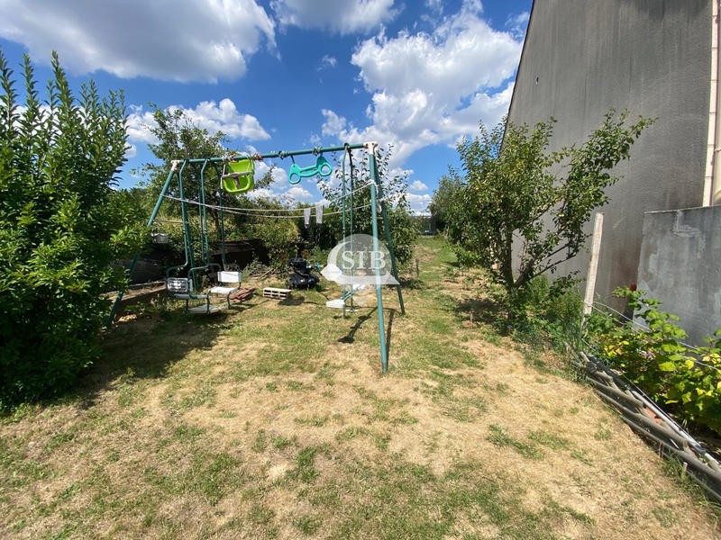 Maison - 98 m² - 6 pièces