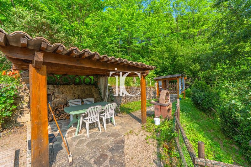 Maison - 324 m² - 13 pièces