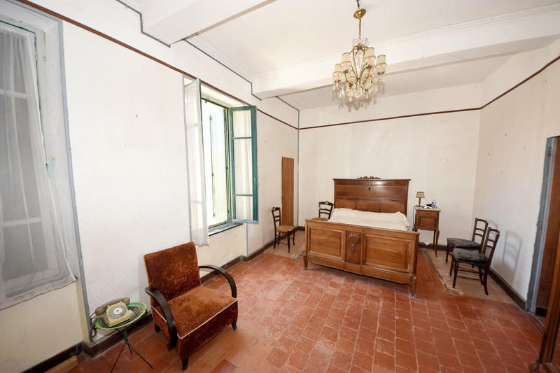 Maison - 265 m² - 9 pièces