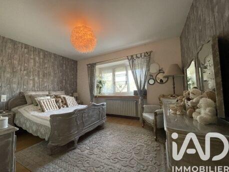 Maison - 245 m² - 6 pièces