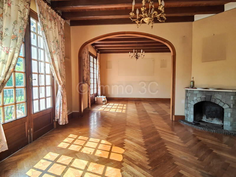 Maison de village - 203 m² - 9 pièces