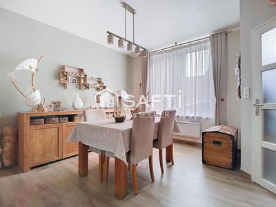 Maison - 99 m² - 4 pièces