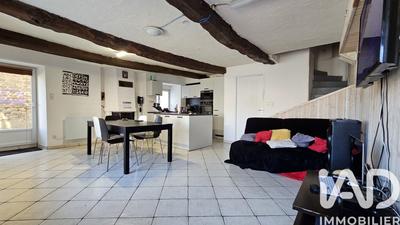 Maison - 94 m² - 5 pièces