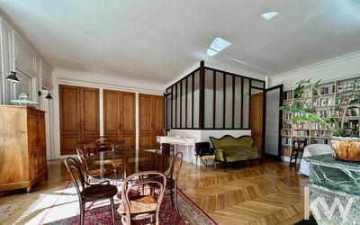 Appartement - 176 m² - 6 pièces