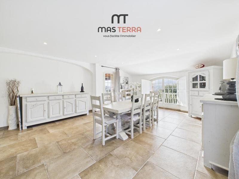 Villa - 171 m² - 7 pièces