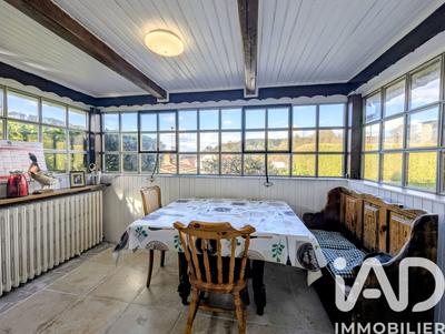 Maison - 97 m² - 4 pièces